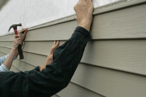 Cost of Insulated Siding Installation in Cary