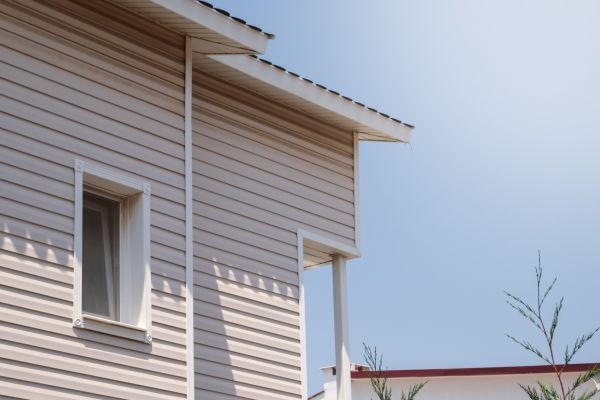 Cost of Vinyl Siding Hole Repair in Cary